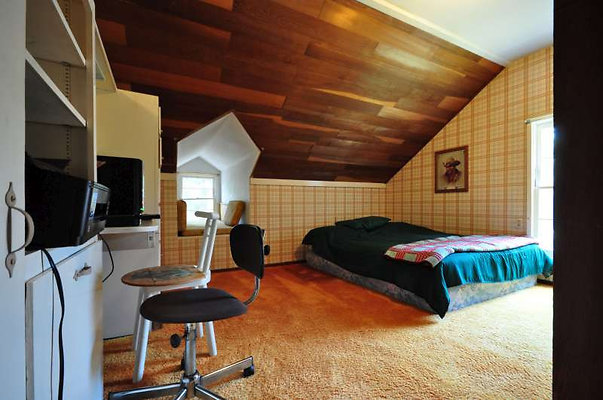9076 bed 1