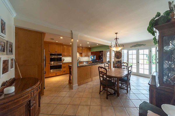 13980 dining 2