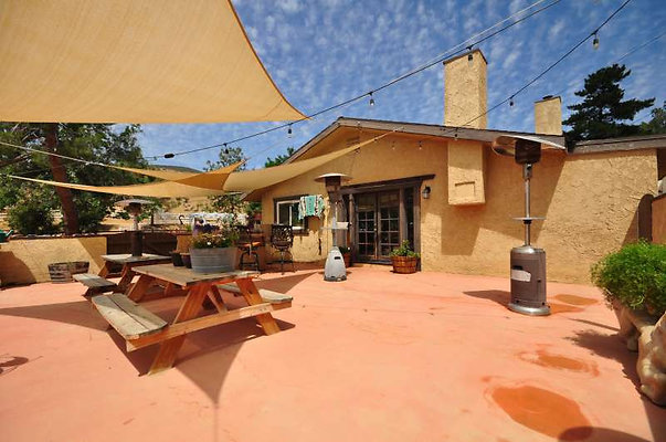 9989 patio 2
