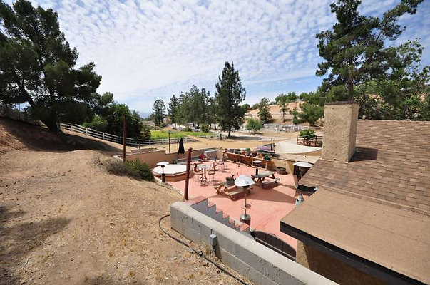 9989 patio 8