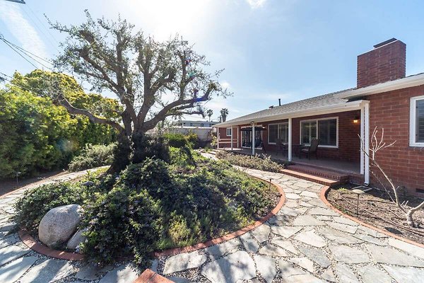14025 patio 3