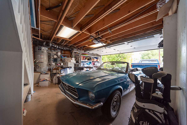9562 garage 3