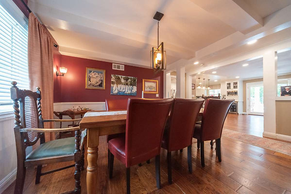 9562 dining 4