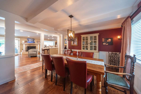 9562 dining 2
