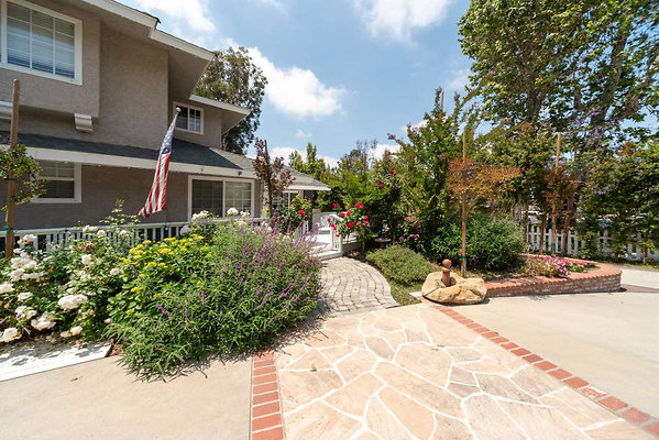 9562 porch 2