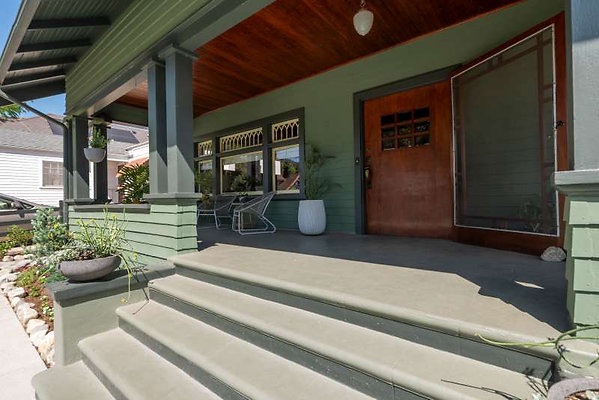 11779 porch 1