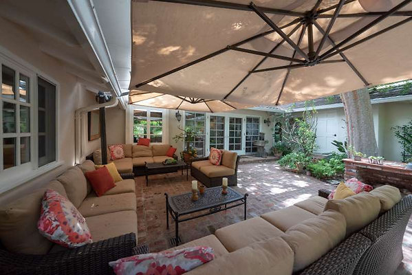 11599 patio 6