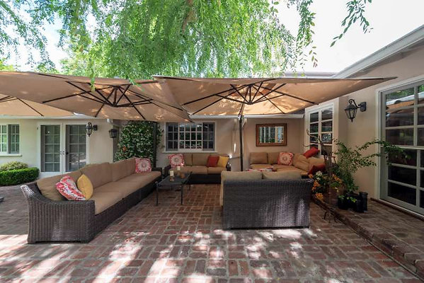 11599 patio 7