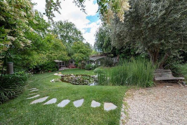 11599 pond 5