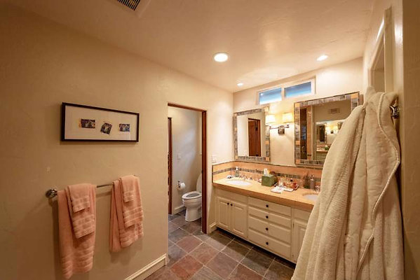 11599 bath 8