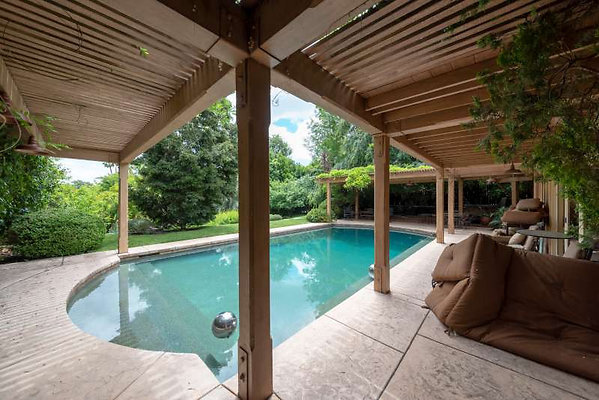 11599 pool 5