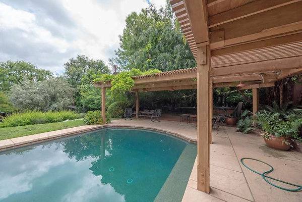 11599 pool 6
