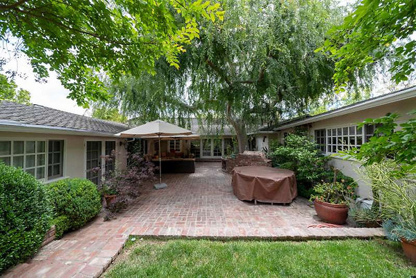 11599 patio 3