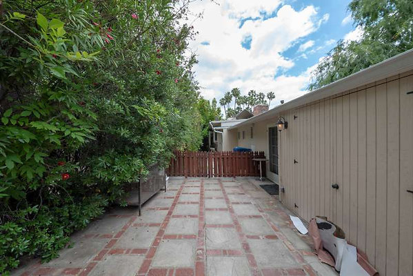 11599 grounds 3