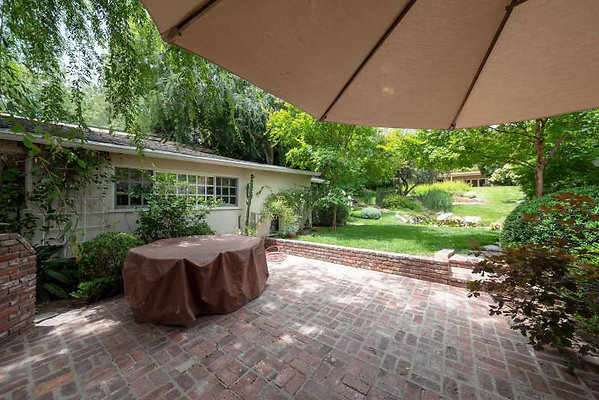 11599 patio 2