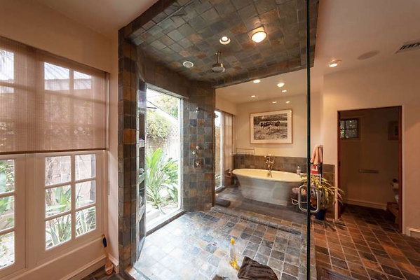 11599 bath 2