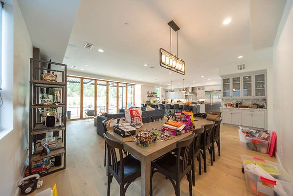 12542 dining 2
