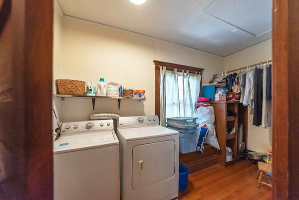12433 laundry 1