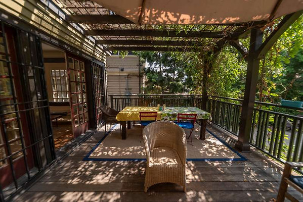 12433 patio 2