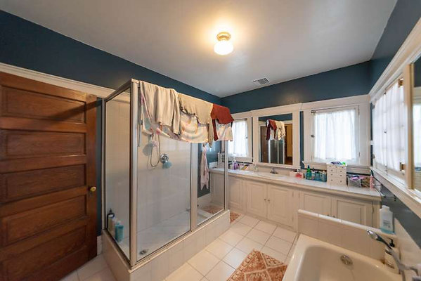 12433 bath 3