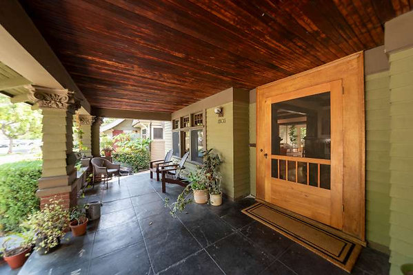 12433 porch 3