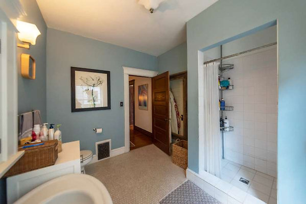 12433 bath 5