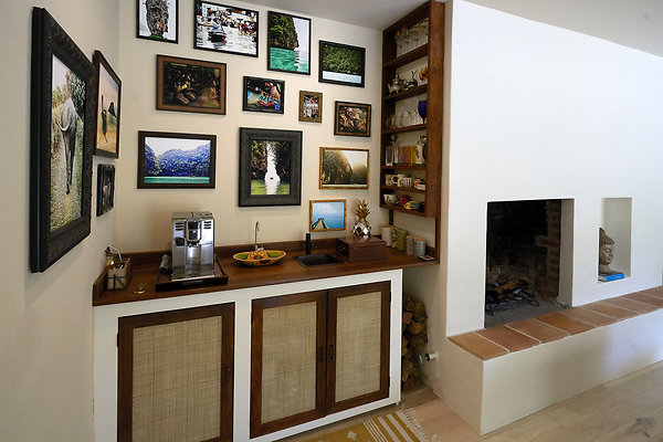TV ROOM 7