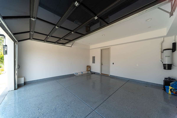 12792 garage 2
