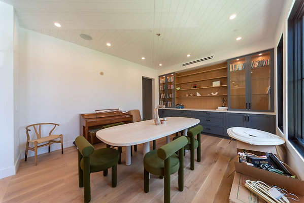 12792 dining 2