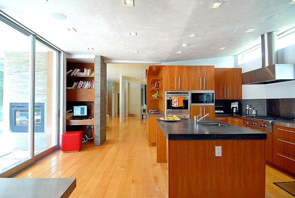 110 Modern-027