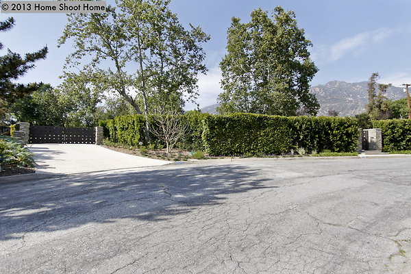 90wide-view-from-street