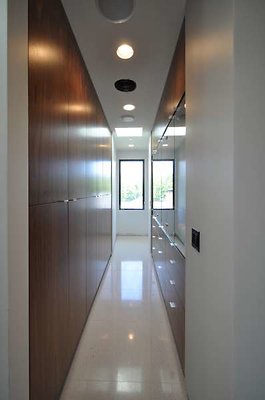 9136 closet