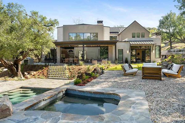 modern-farmhouse-5-62