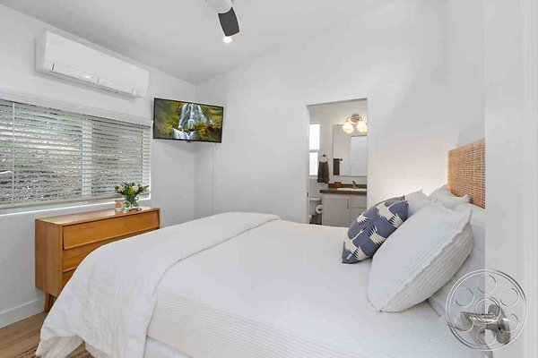 modern-farmhouse-5-82