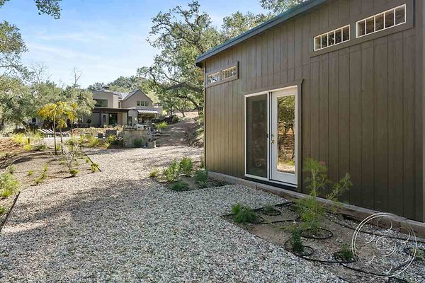 modern-farmhouse-5-64