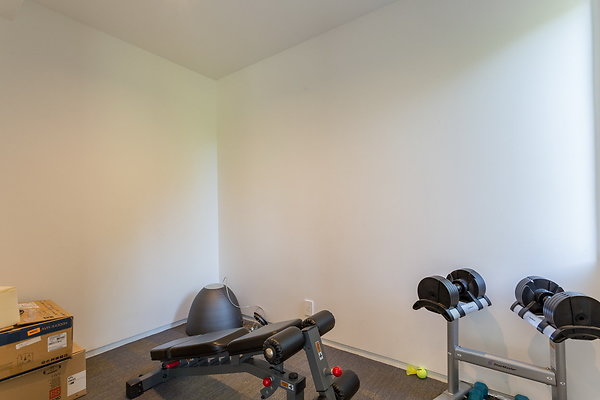 005 Modern-080 resize