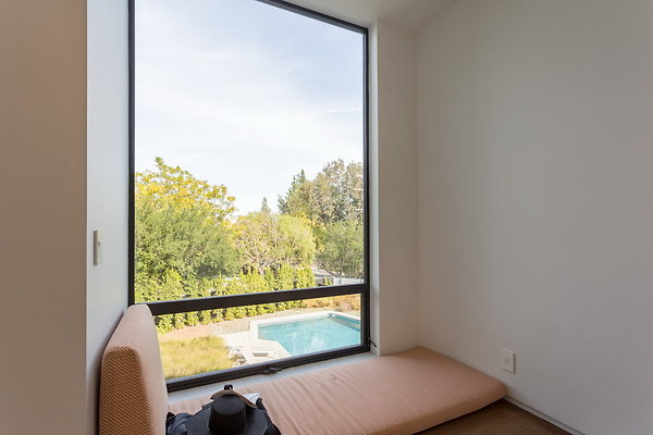 005 Modern-087 resize