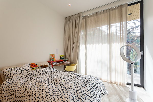 005 Modern-110 resize