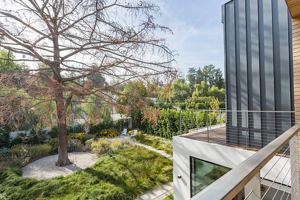 005 Modern-109 resize