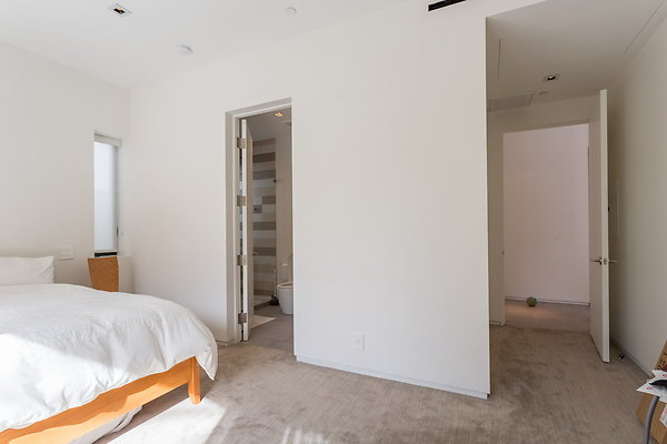 005 Modern-075 resize