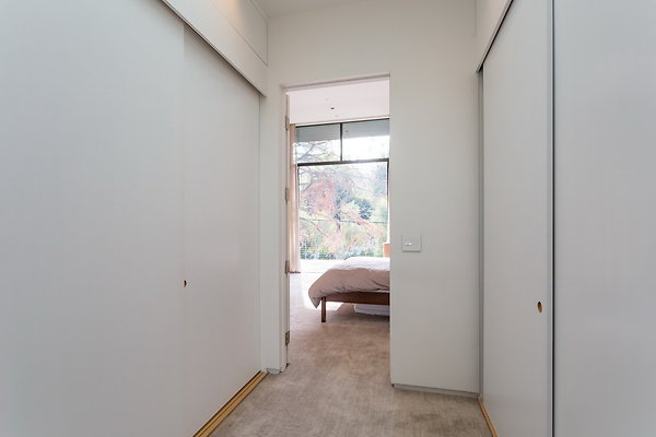 005 Modern-105 resize