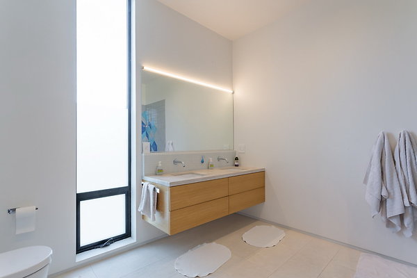 005 Modern-089 resize
