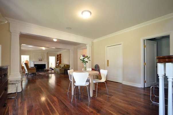 9188 dining4