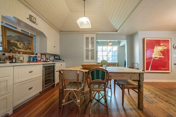 3226 dining 4