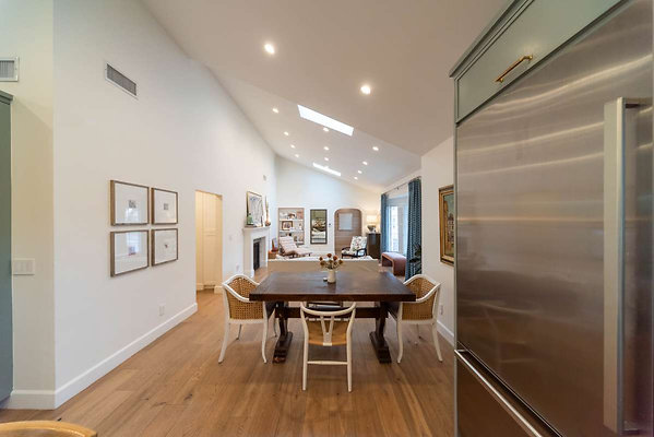 12653 dining 1