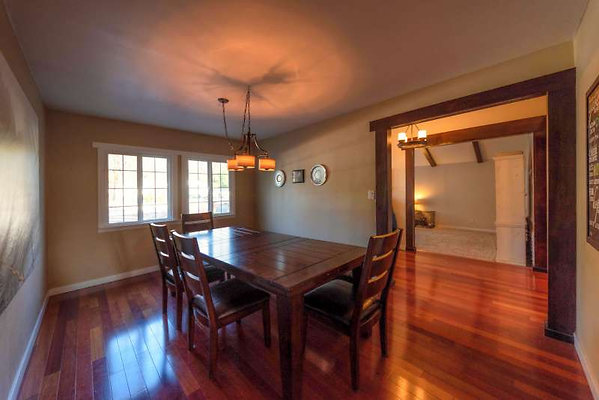 11347 dining 3