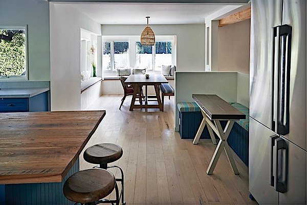 12162 dining2