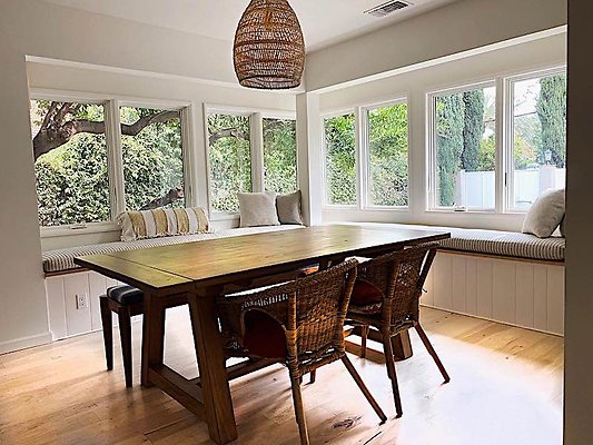12162 dining4