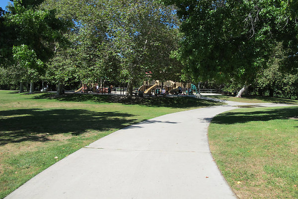 Pedestrian Walkways, Tunnels and Bridges-1