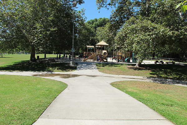 Pedestrian Walkways, Tunnels and Bridges-5